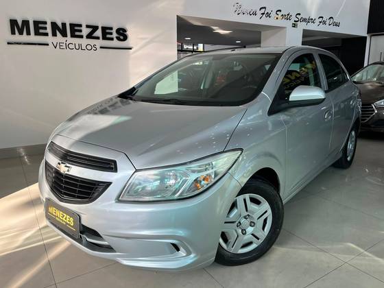 CHEVROLET ONIX 1.0 MPFI JOY 8V FLEX 4P MANUAL CHEVROLET ONIX 1.0 MPFI JOY 8V FLEX 4P MANUAL
